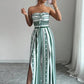 👗50% OFF NOW!💥Geometric Jumpsuit with Halter Neckline & Side Slit – Unique print & elastic back – Versatile, perfect for summer parties or resort wear ✨